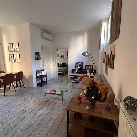 Two Steps From Station Apartment *