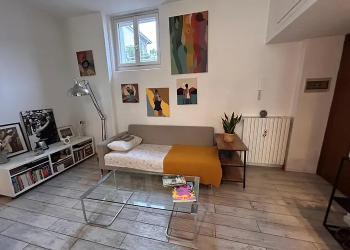 Two Steps From Station Apartment *